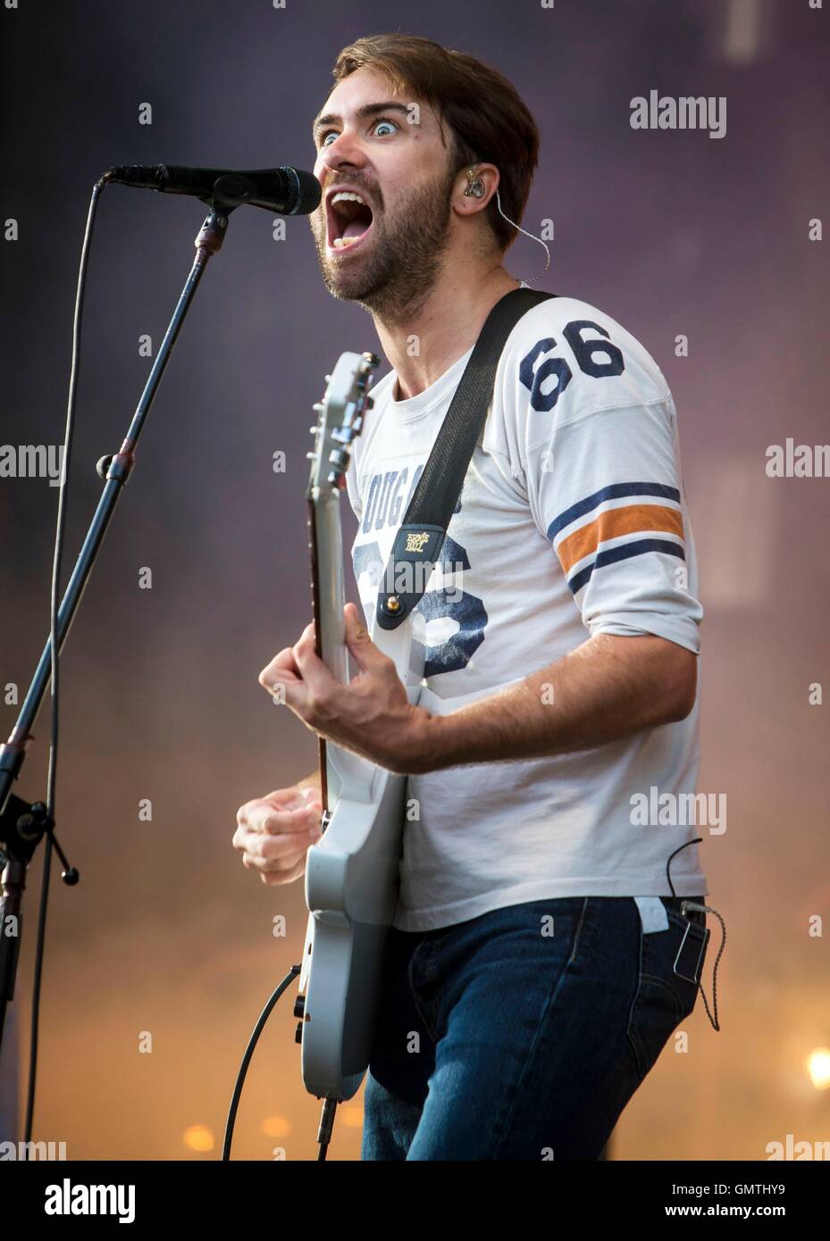Solo uso editoriale, nessun uso commerciale senza la preventiva autorizzazione dal Festival Repubblica Justin Hayward-Young da vaccini compie durante il festival di Leeds a Bramham Park, West Yorkshire. Foto Stock