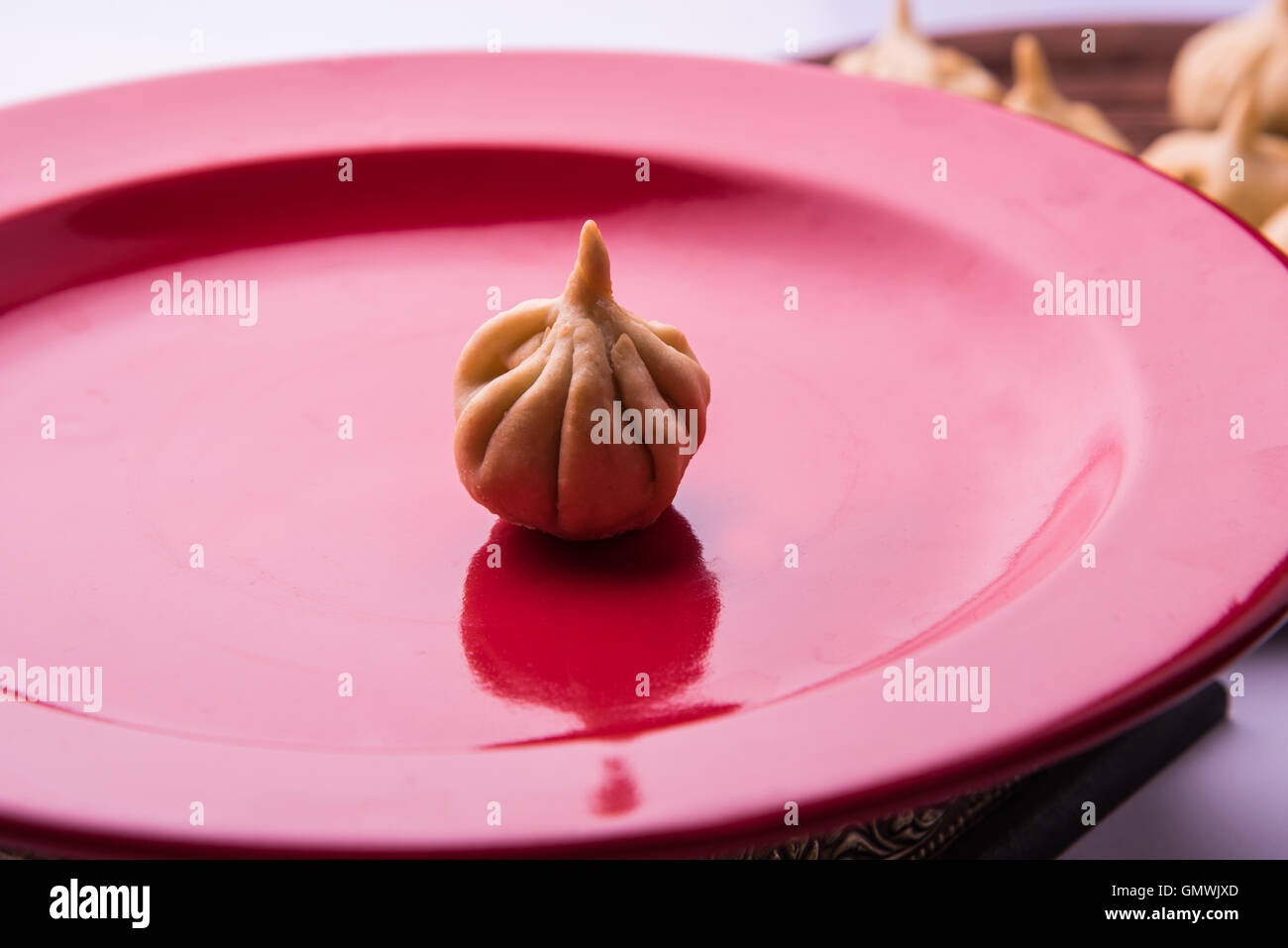 Indian sweet food modak, usualmente preparati durante ganesha chaturthi compleanno che è un inizio di 10 giorni di celebrazione Foto Stock