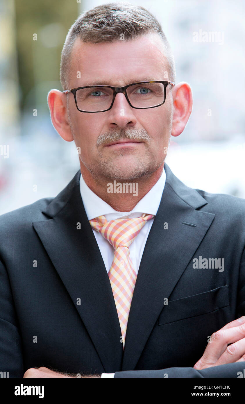 Ritratto di imprenditore con occhiali Foto Stock
