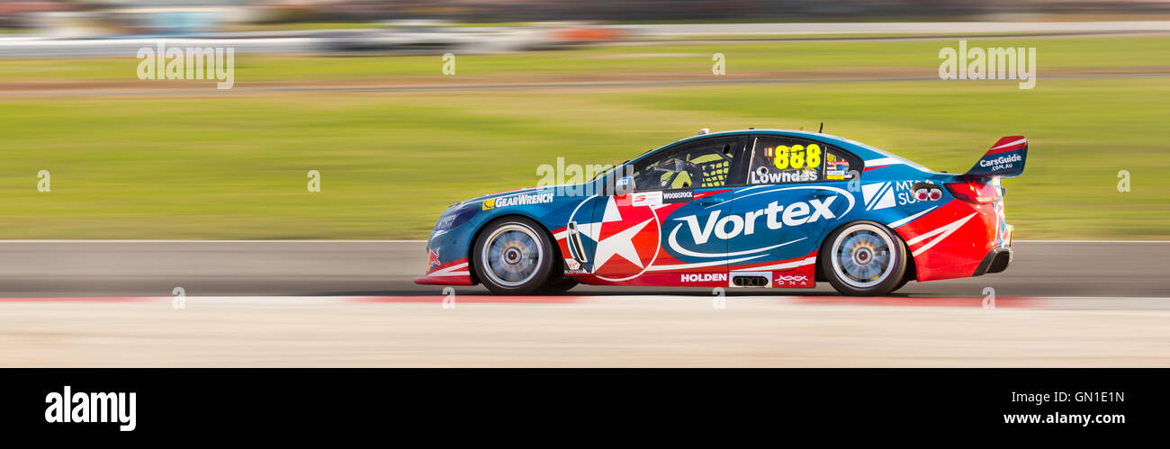 MELBOURNE, WINTON/Australia, 22 maggio , 2016: Virgin Australia Supercars Championship - Craig Lowndes (Team Vortex) durante gara 1 Foto Stock