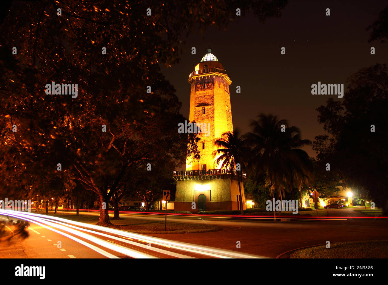 Alhambra storica torre dell'acqua nella città di Coral Gables, Florida Foto Stock