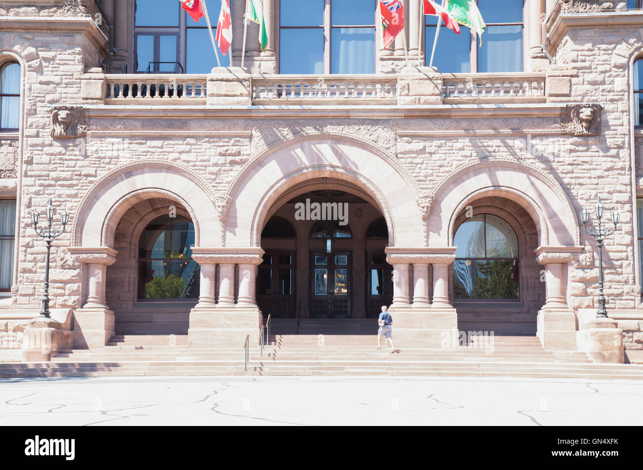 TORONTO - 8 agosto 2016: l'Ontario edificio legislativo è una struttura nel centro di Toronto che ospita l Assemblée legislative Foto Stock