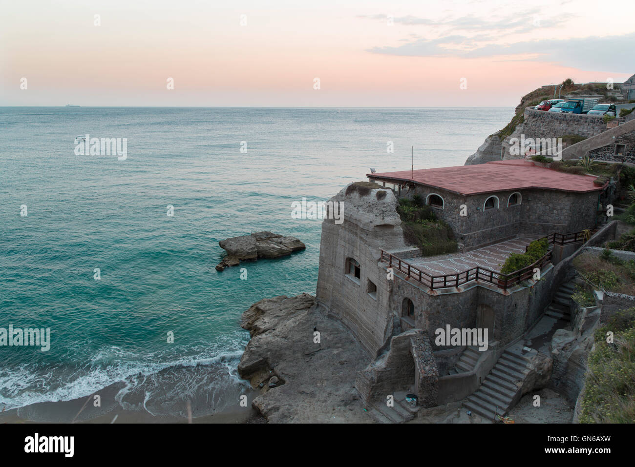 Panoramica dell'isola di Ischia con vista santangelo Foto Stock