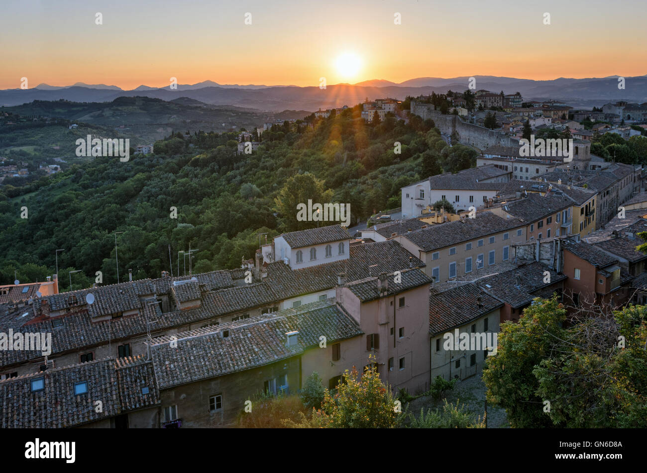Perugia (Umbria) panorama da Porta Sole all'alba Foto Stock