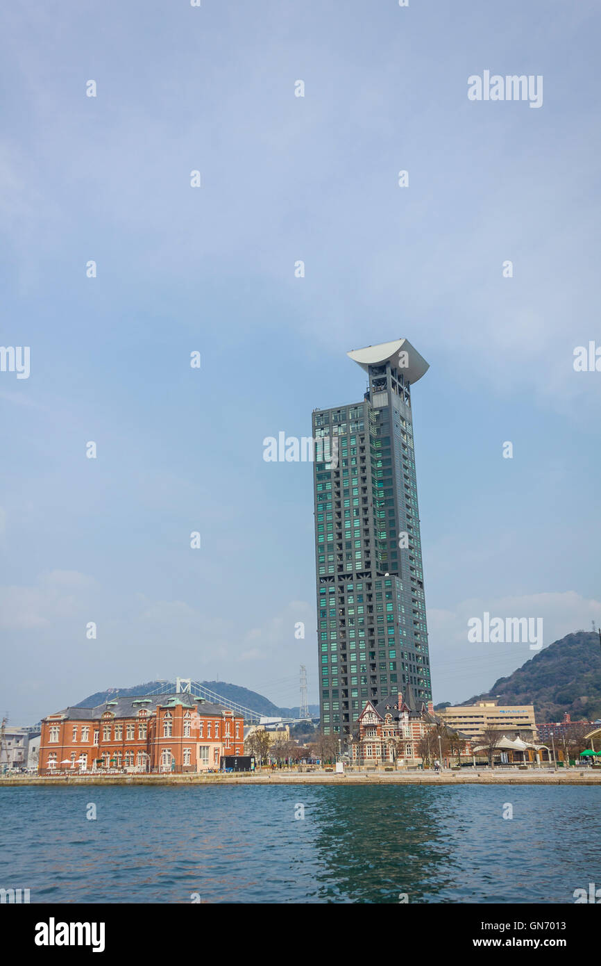 Alto edificio in Mojiko, Kitakyushu, Giappone Foto Stock