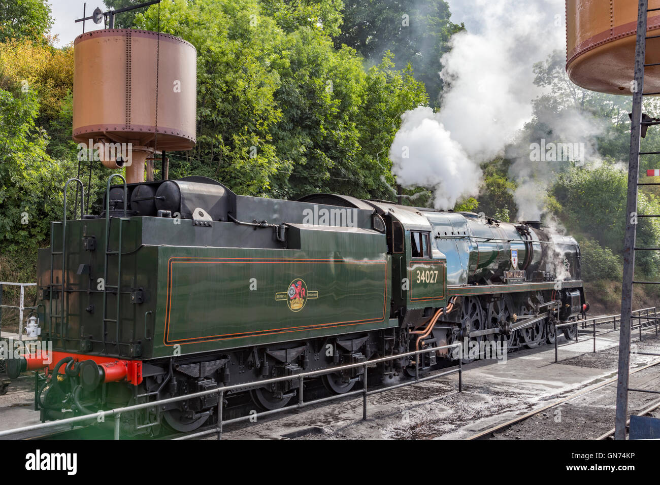 Treno a vapore in Severn Valley Railway a Bewdley stazione, Worcestershire, England, Regno Unito Foto Stock