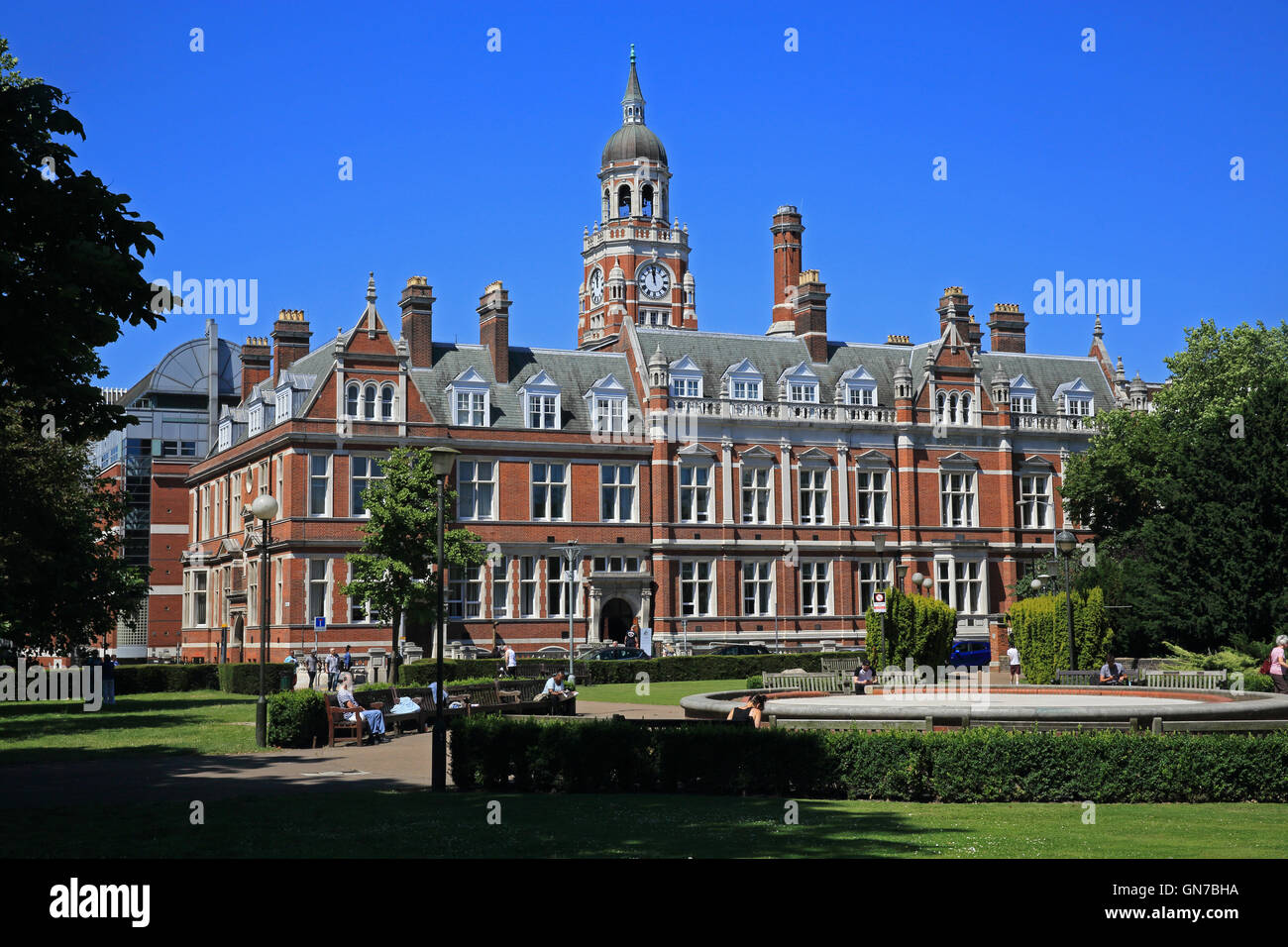 Il Clocktower dalla Queen's Gardens, Croydon, a sud di Londra Foto Stock