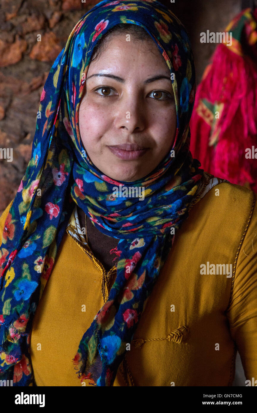 Il Marocco. Giovane donna berbera. Foto Stock