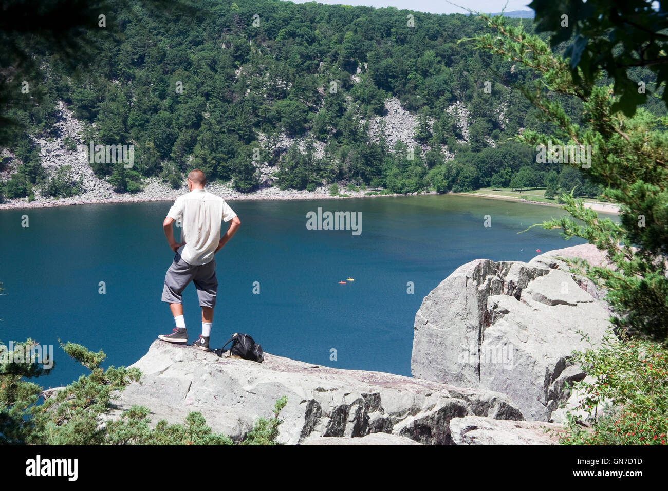 Devil's Lake State Park. L'uomo sulla battuta. Foto Stock