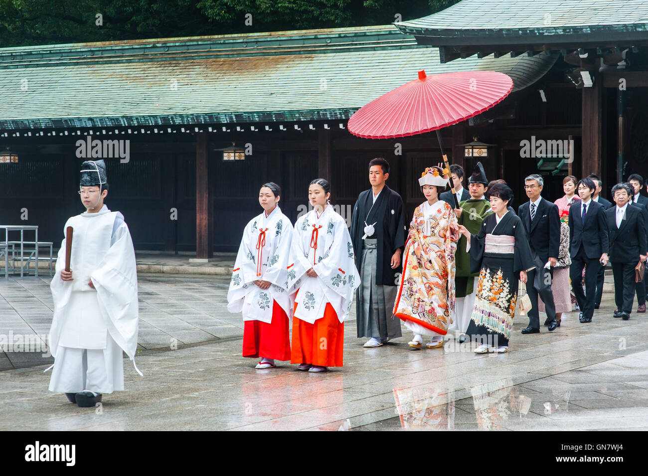 Lo Shintoismo matrimonio al Tempio di Meiji Foto Stock