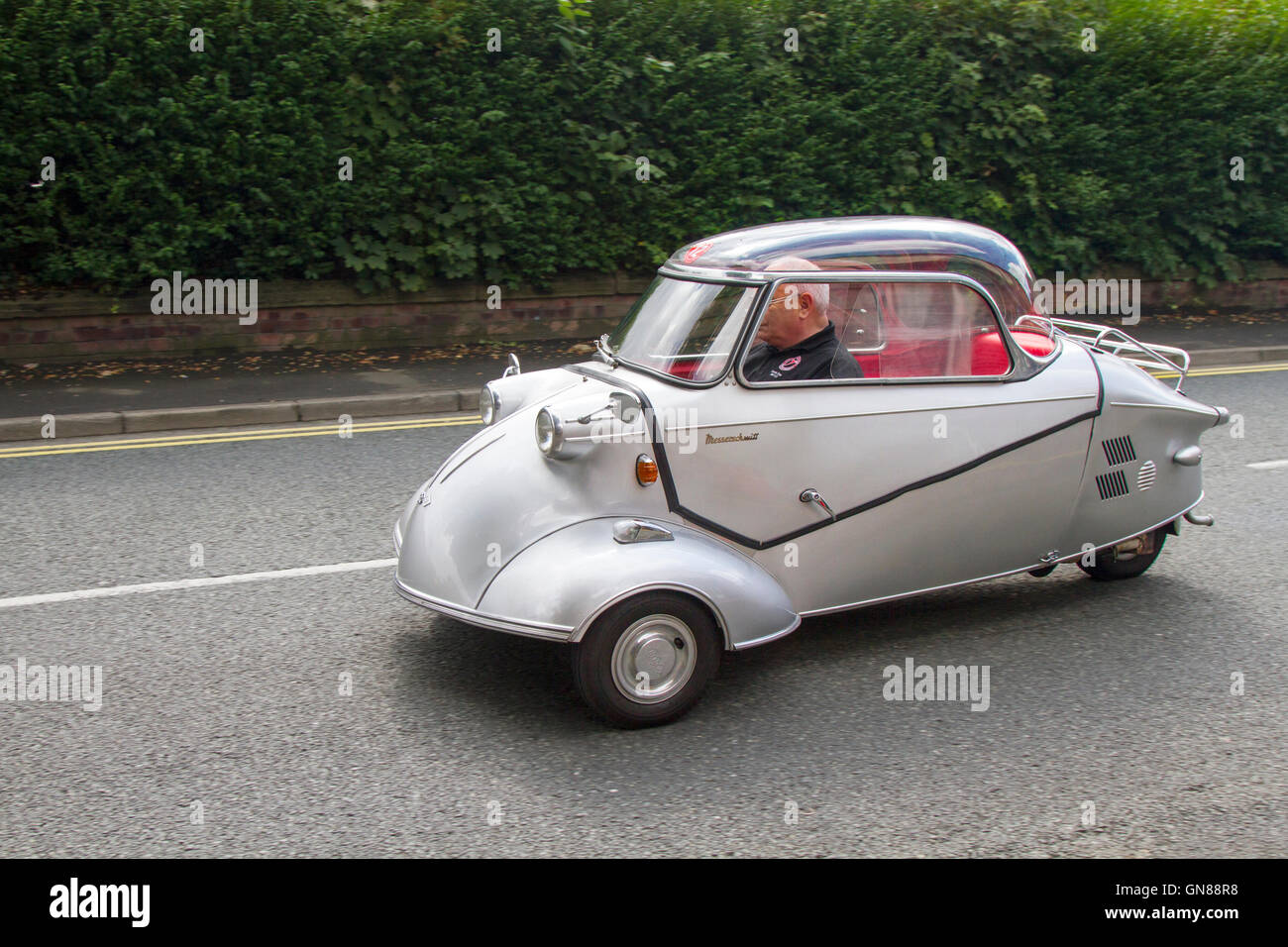 Ormskirk MotorFest con 3 ruote a bolle, 3 ruote, trike, triciclo, 3 ruote moto, trikes moto, tre ruote moto nel centro storico della città, Lancashire, Regno Unito Foto Stock