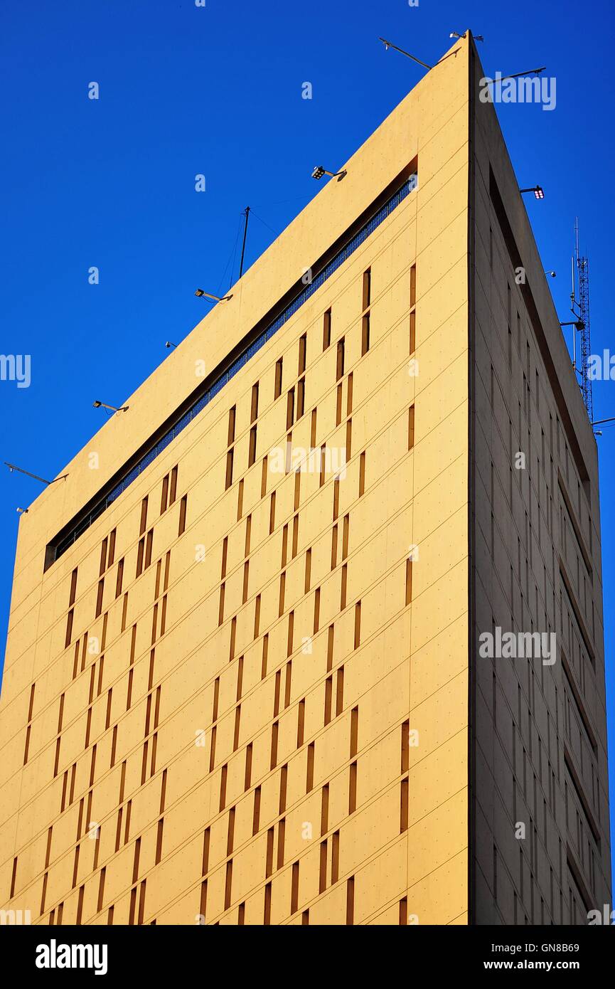Metropolitan correzionali Centre si trova nel centro cittadino di Chicago. L'esclusiva struttura sagomata è negli Stati Uniti ad una prigione federale. Chicago, Illinois, Stati Uniti d'America. Foto Stock