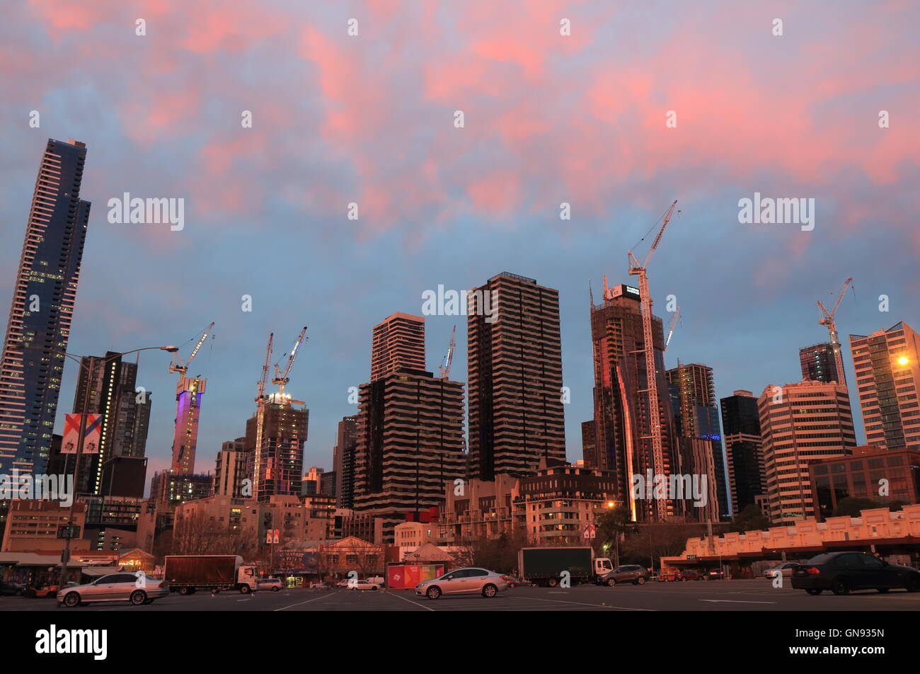 Paesaggio urbano di Melbourne e edificio residenziale di sviluppo Foto Stock