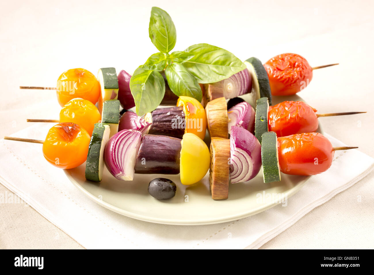 Grigliata di verdure spiedini Foto Stock