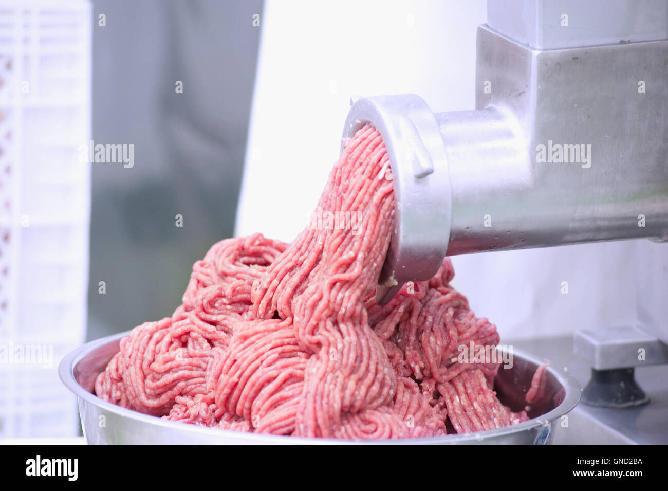 Carne macinata dal macellaio immagini e fotografie stock ad alta  risoluzione - Alamy