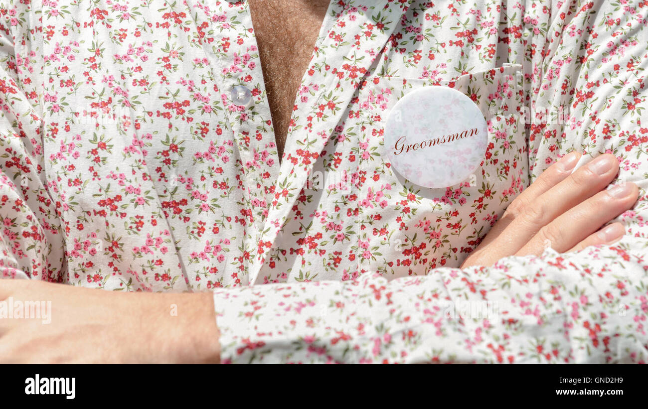 Closeup Uomo in camicia floreale. Foto Stock