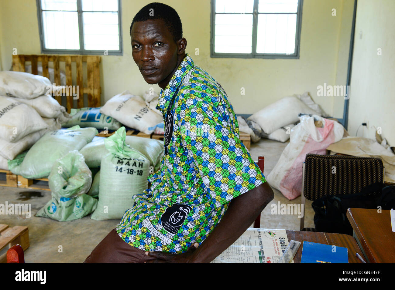 Il Burkina Faso, Dano, agricoltore Kooperative COPSA-C, NPK fertilizzante urea store / Duenger Lager Foto Stock