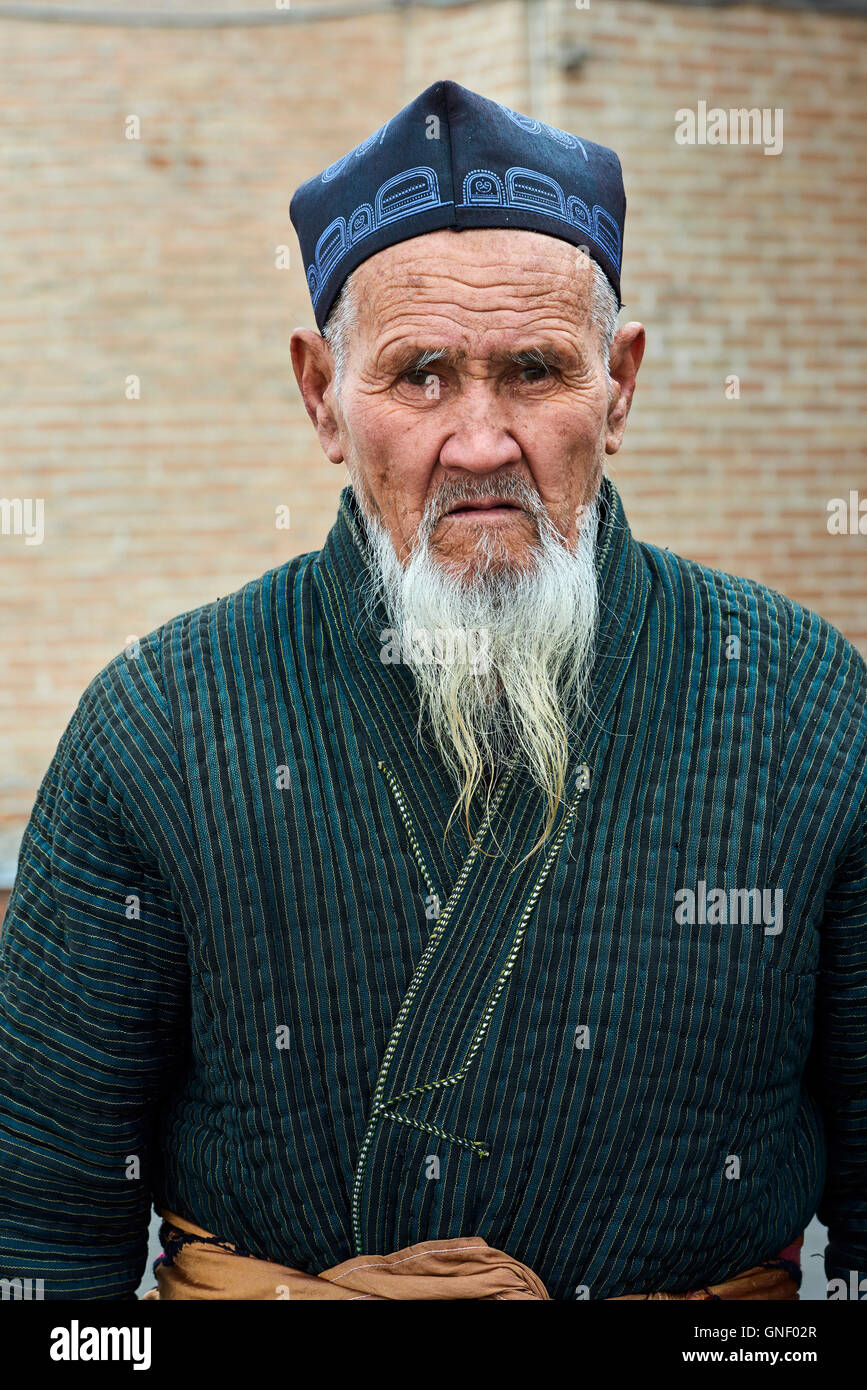Uzbekistan, regione di Fergana, Kokand, Uzbek uomo Foto Stock