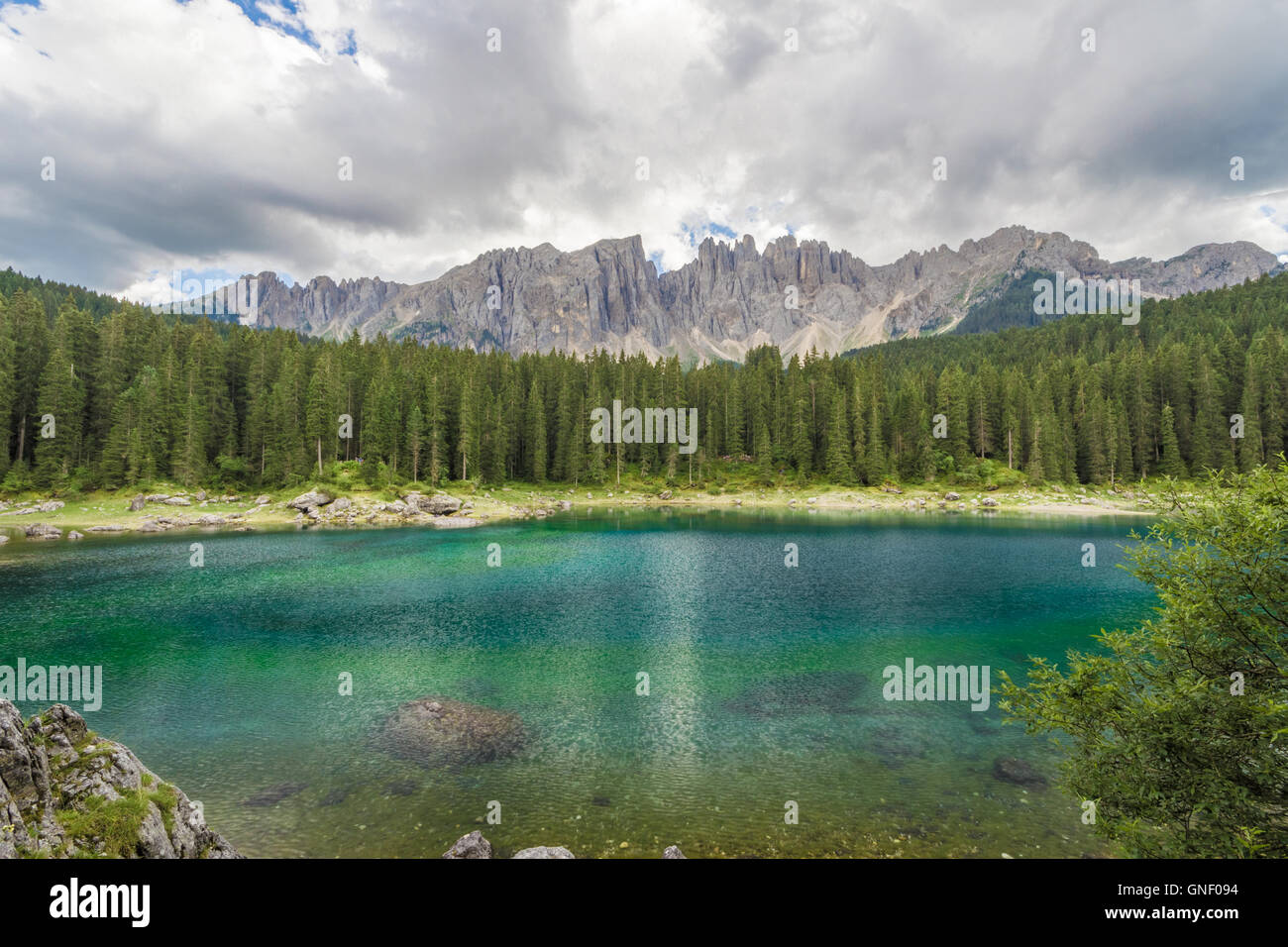 Appartata (lago di Carezza, Italia) Foto Stock