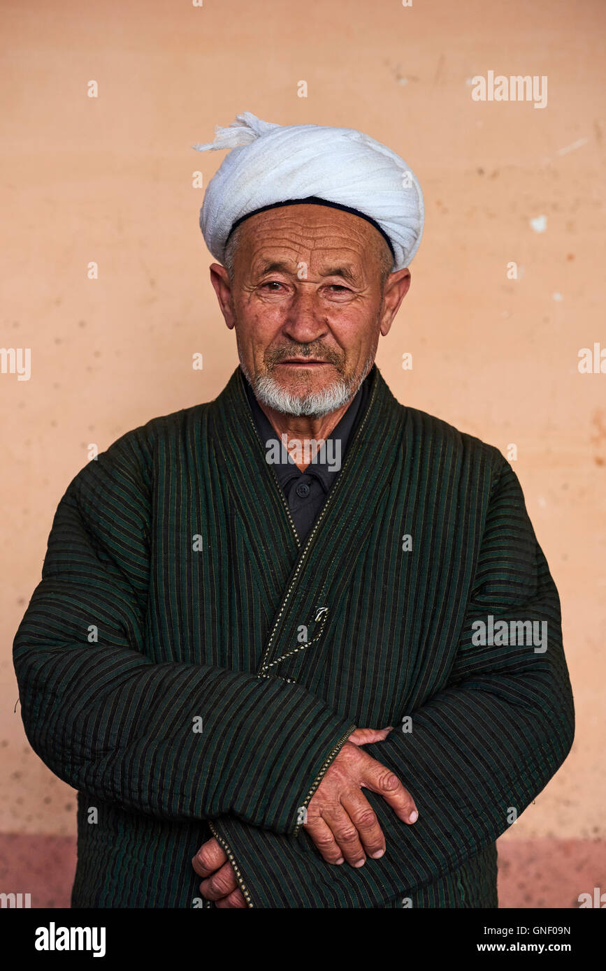 Uzbekistan, regione di Fergana, Marguilan, Uzbek uomo Foto Stock