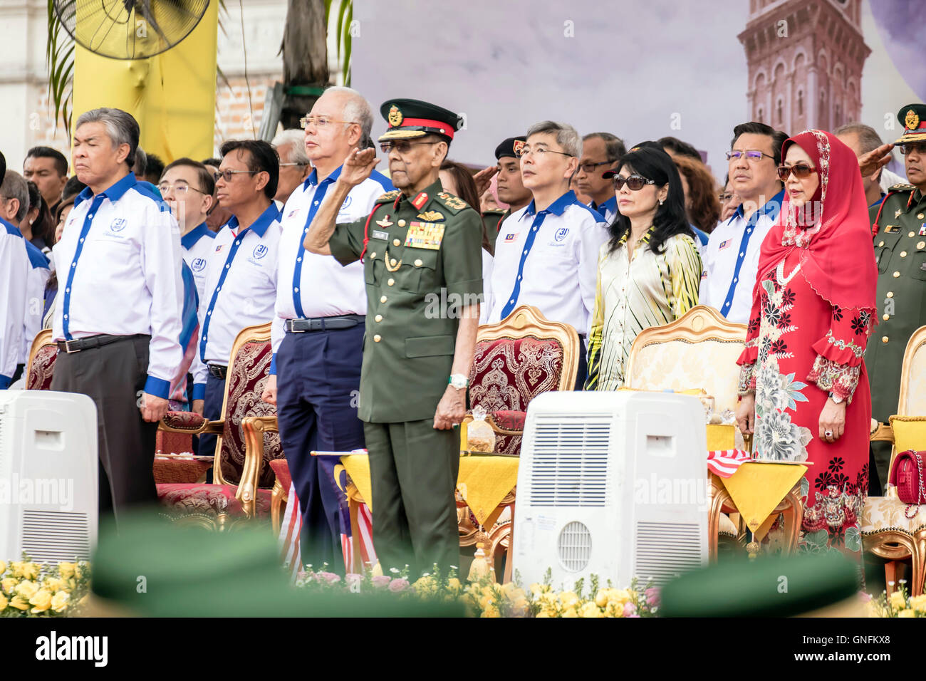 Kuala Lumpur, Malesia. Il 31 agosto, 2016. Malaysia celebra il suo 59a Giornata Nazionale, con un Re di saluto. Credito: Danny Chan/Alamy Live News. Foto Stock