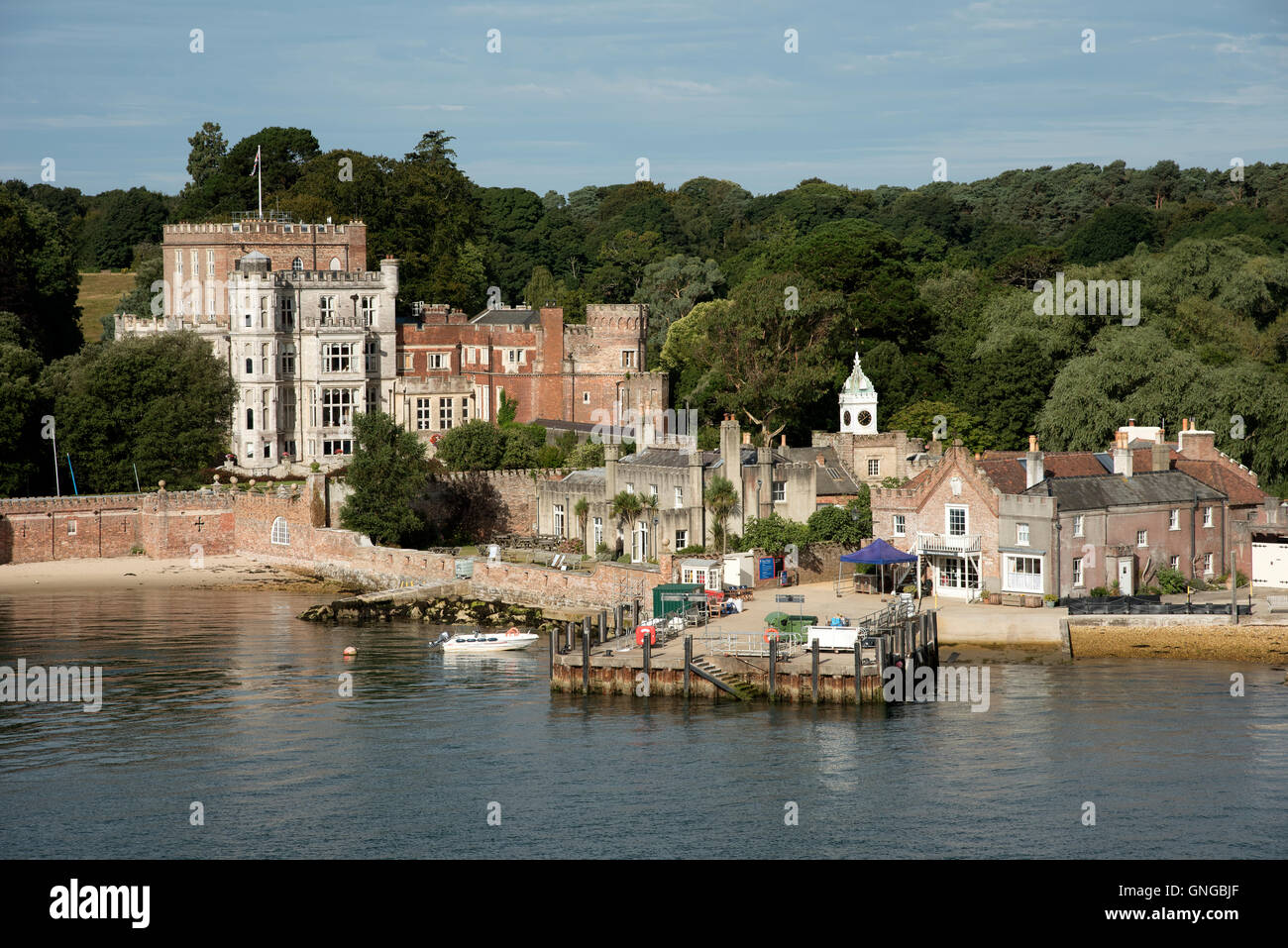 Brownsea Castle noto anche come Castello Branksea su Brownsea Island nel porto di Poole Dorset England Regno Unito Foto Stock