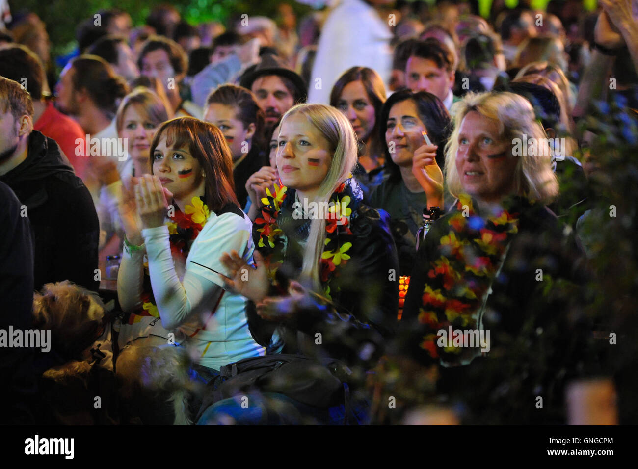 Coppa del Mondo 2014: Ventole presso il public viewing a Monaco di Baviera, 2014 Foto Stock