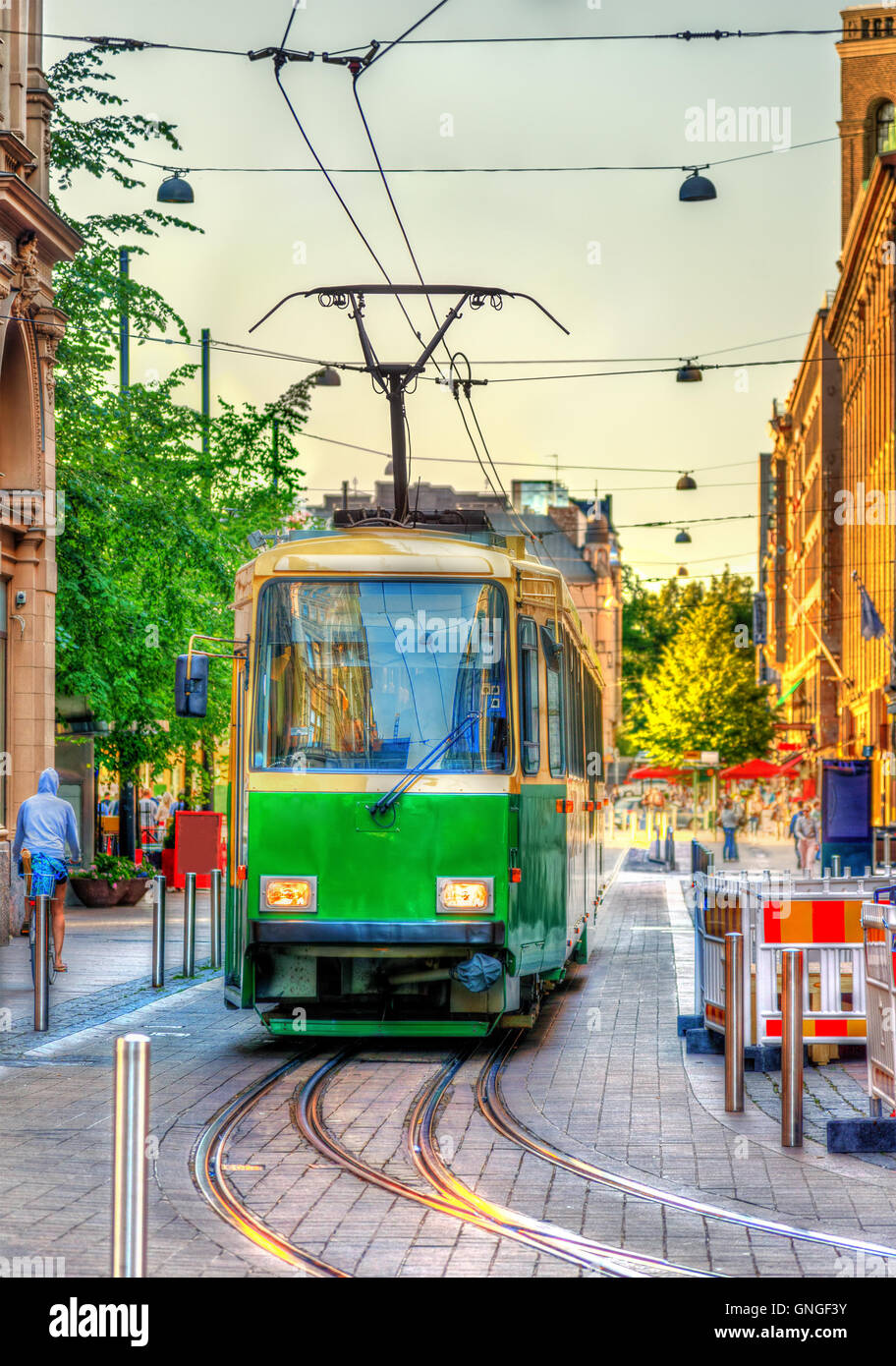 Il tram nel centro della città di Helsinki - Finlandia Foto Stock