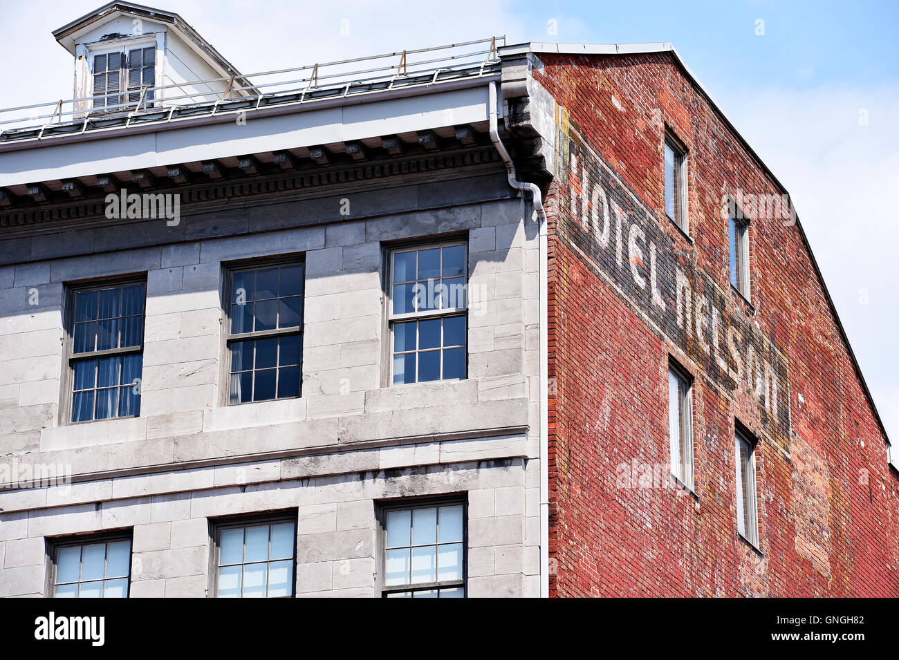 Il Nelson hotel sul posto Jacques Cartier nella vecchia Montreal, Quebec, Canada Foto Stock