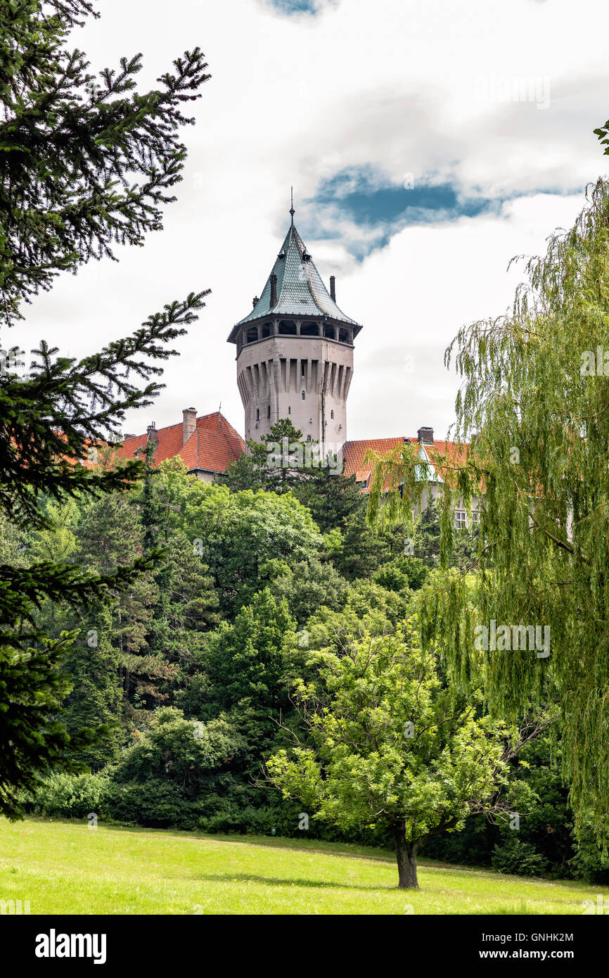 Castello di Smolenice ai piedi dei Piccoli Carpazi, Slovacchia. Foto Stock