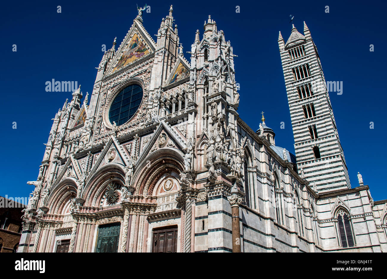 Cattedrale di marmo nella città di Siena Foto Stock
