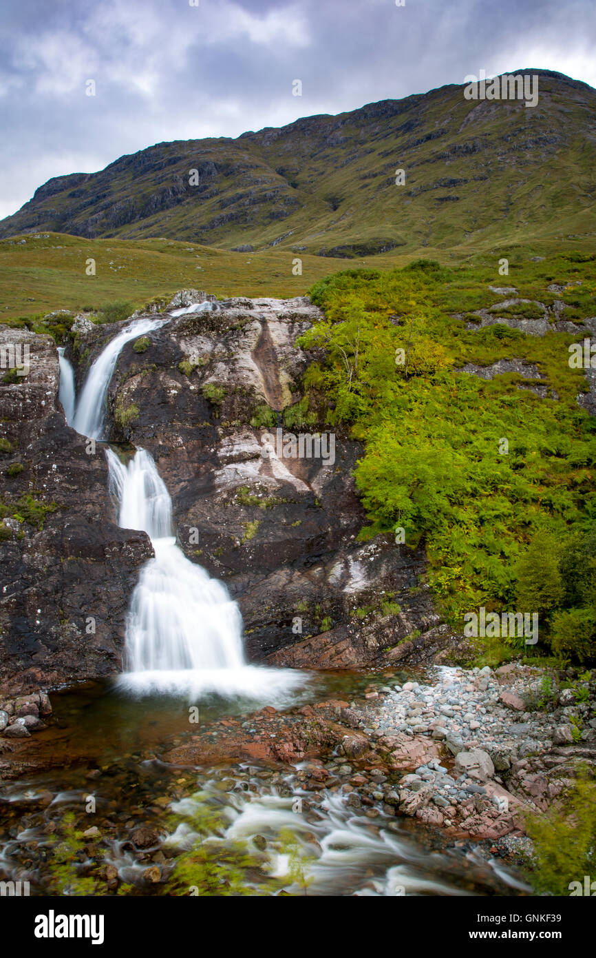 Incontro dei tre cascate di acque vicino a Glencoe, Argyll and Bute regione, Highlands, Scozia Foto Stock