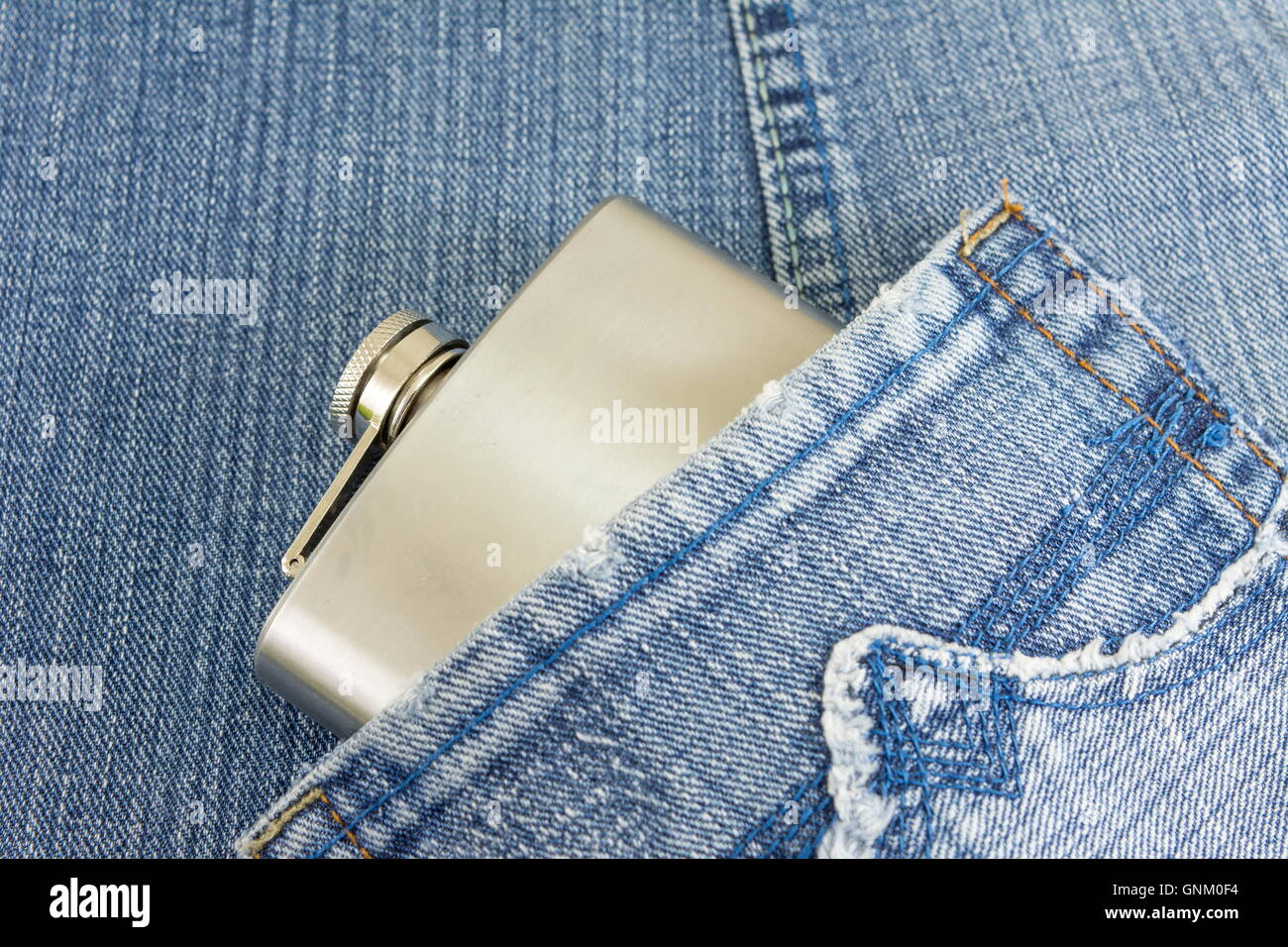 Fiaschetta in denim blue jeans pocket Foto Stock