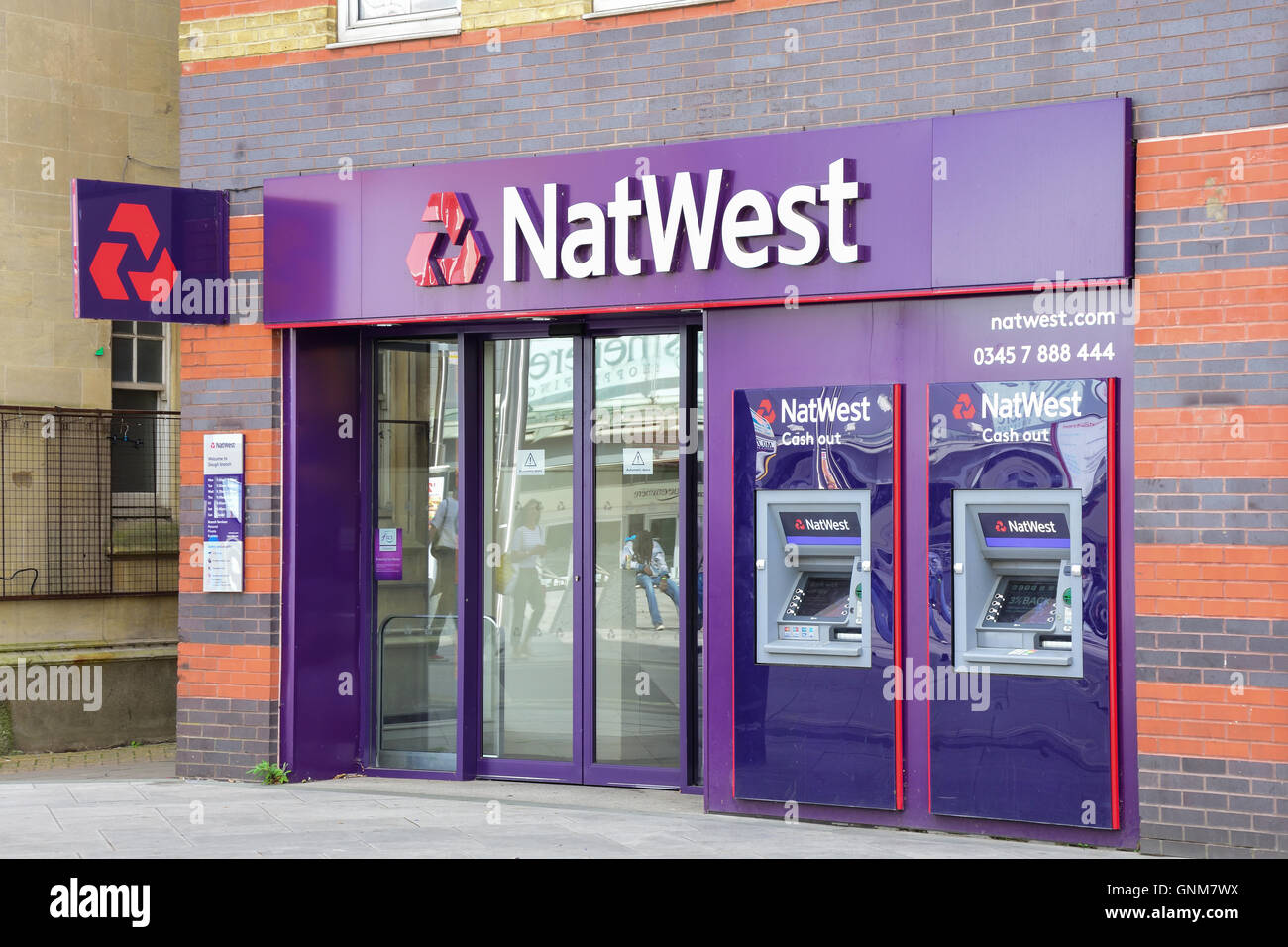 NatWest Bank, Slough High Street, Slough, Berkshire, Inghilterra, Regno Unito Foto Stock