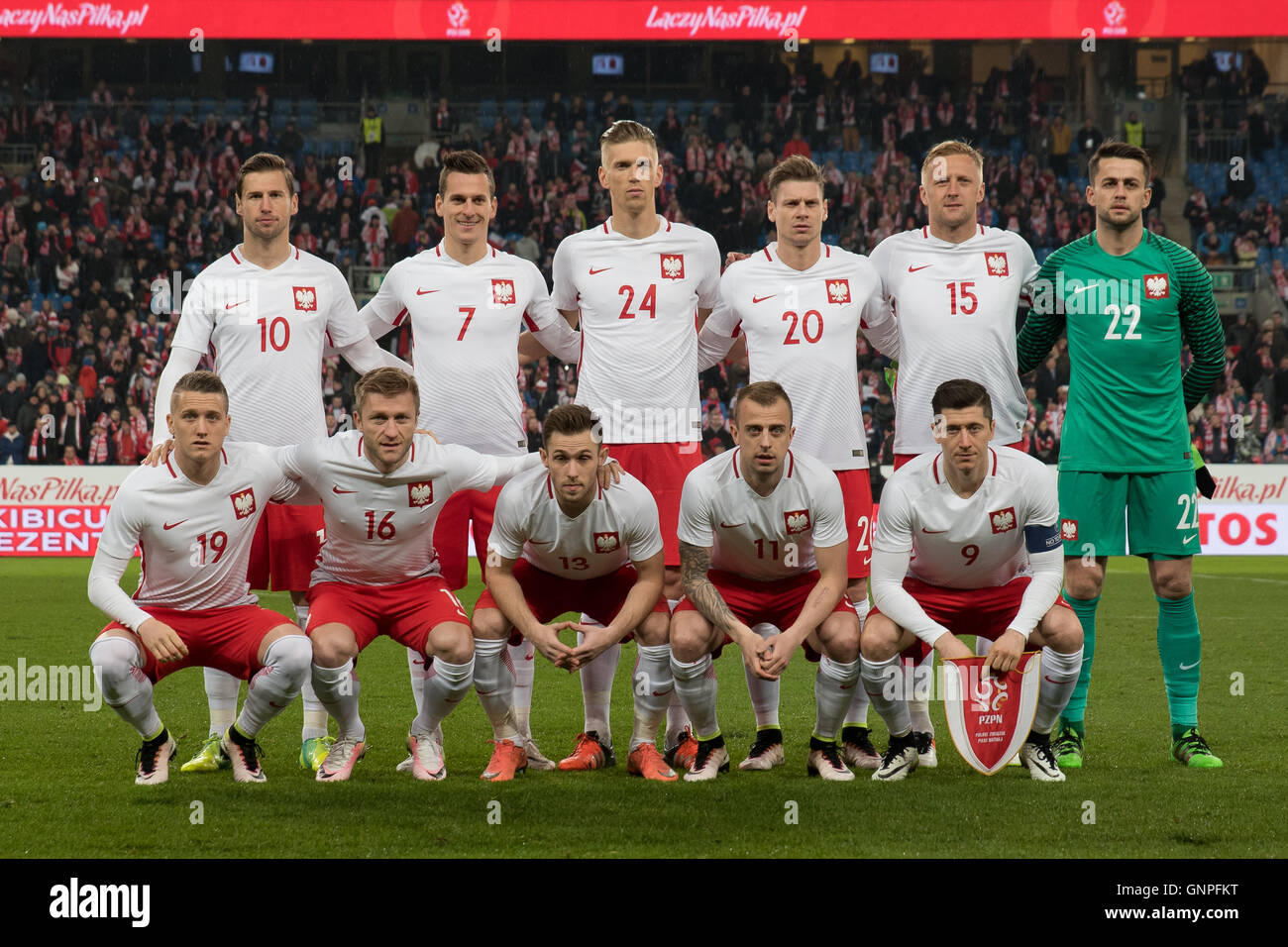 Poznan, Polonia. 23 marzo, 2016. Calcio internazionale amichevole: Polonia vs Serbia. Team di Polonia prima della partita. Foto Stock