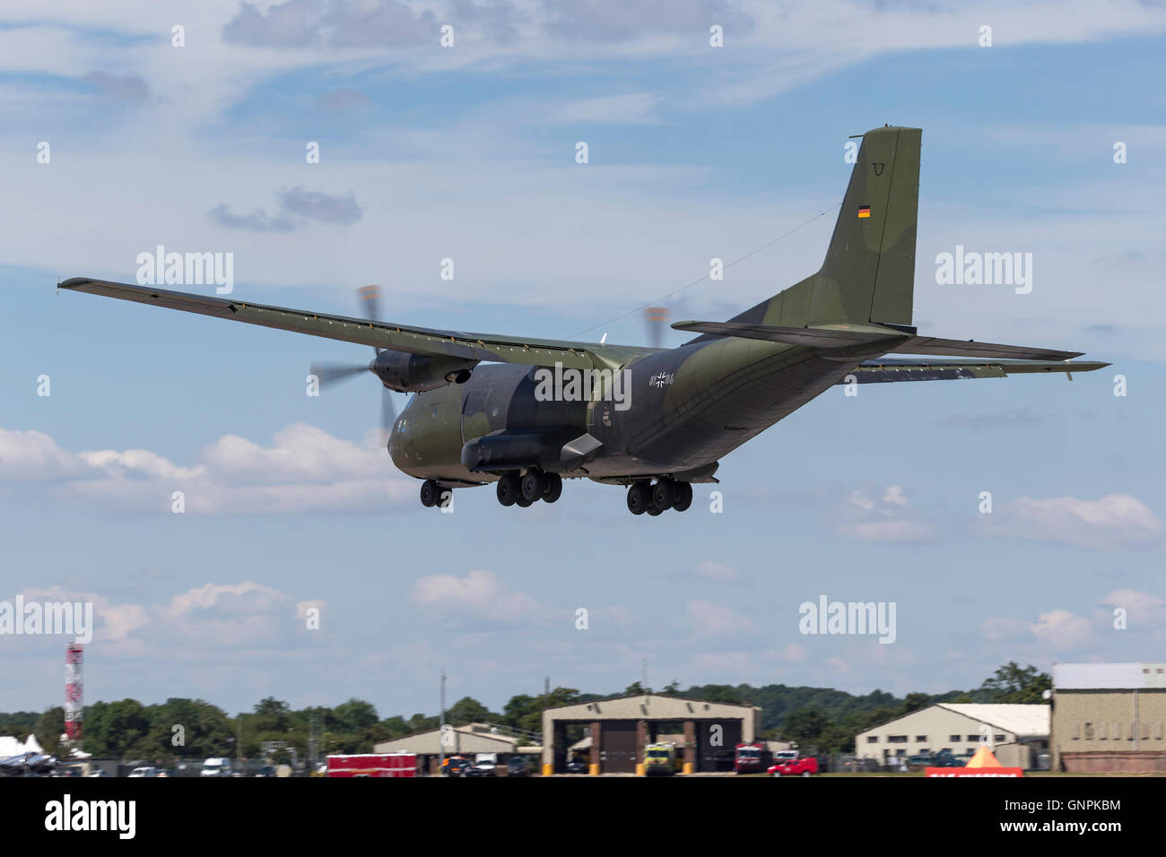 German Air Force (Luftwaffe) Transall C-160D cargo aerei in arrivo a RAF Fairford nel Gloucestershire. Foto Stock