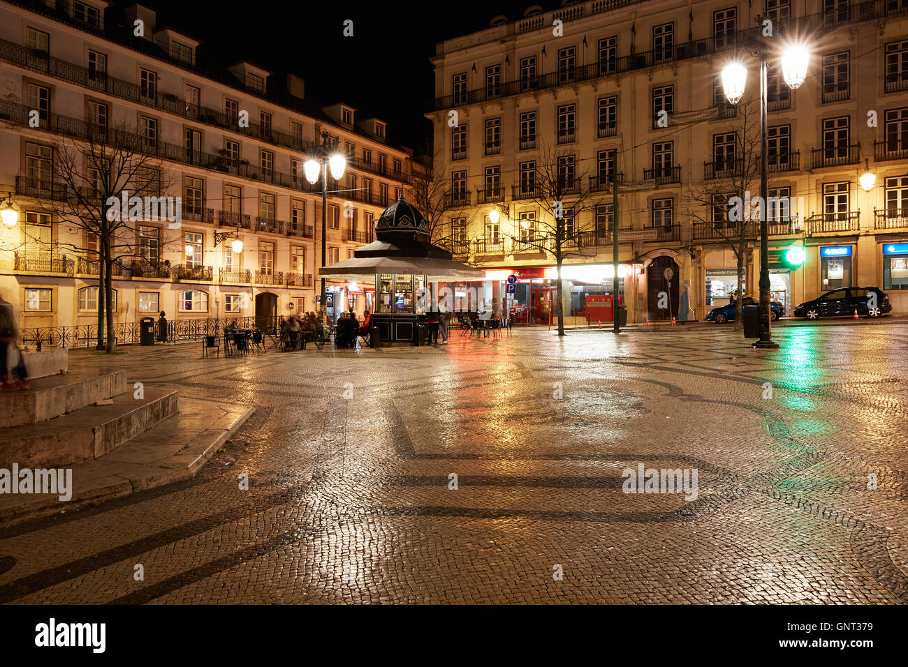 Lisbona, Portogallo, Placa Luis de Camoes di notte Foto Stock