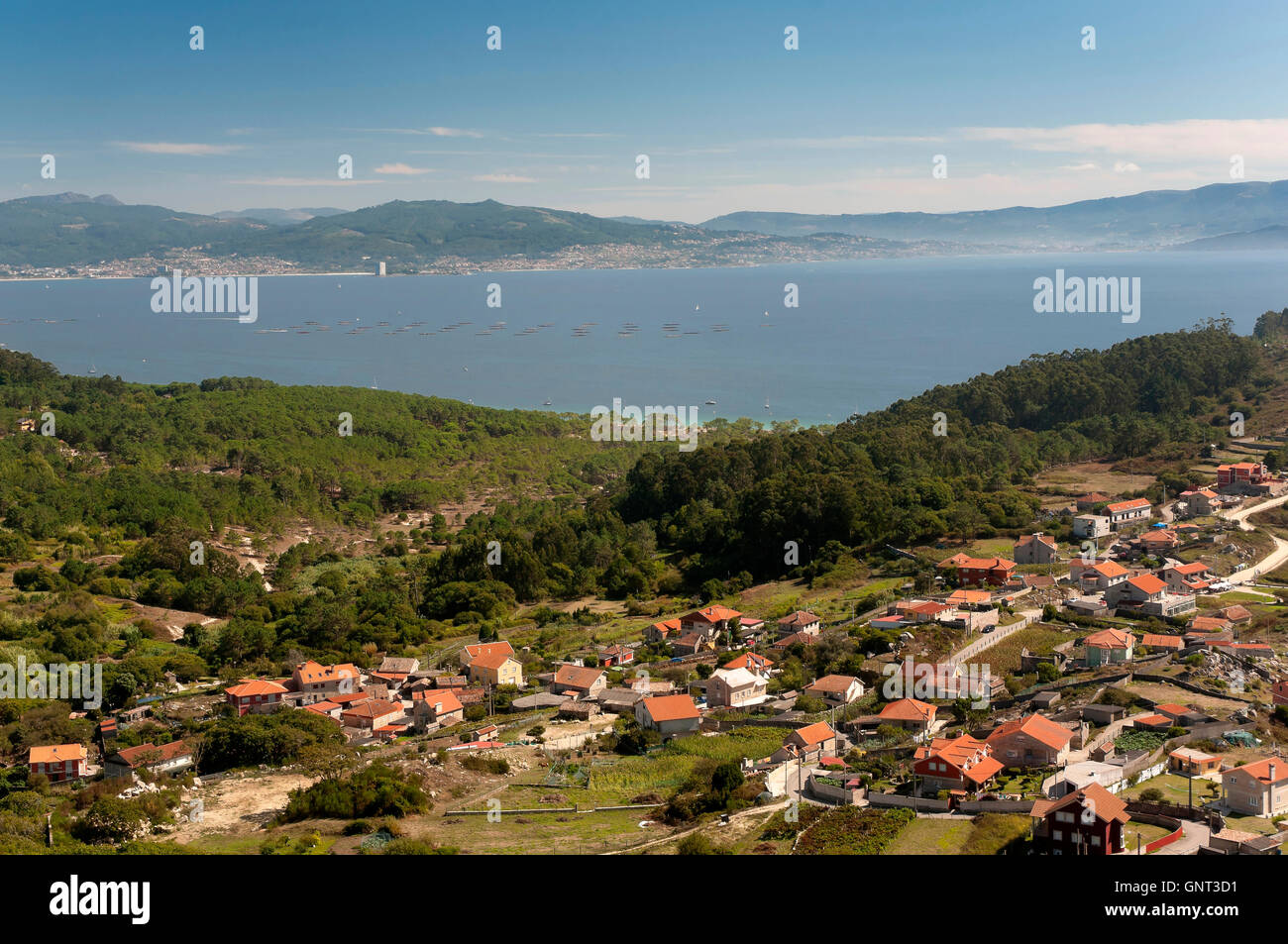 Vista panoramica, Donon e l'estuario di Vigo, provincia di Pontevedra, nella regione della Galizia, Spagna, Europa Foto Stock