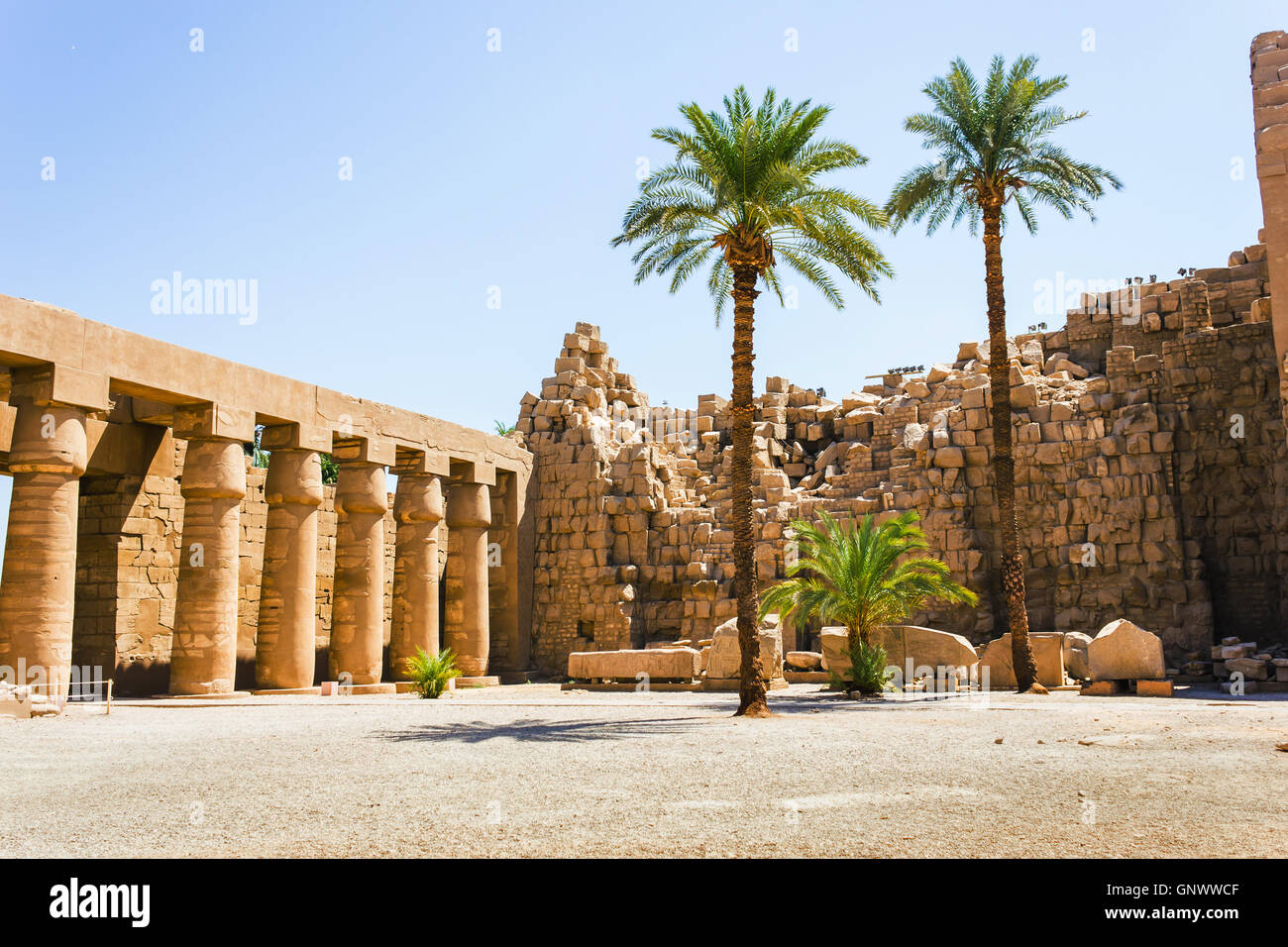 Le antiche rovine del tempio di Karnak in Egitto Foto Stock