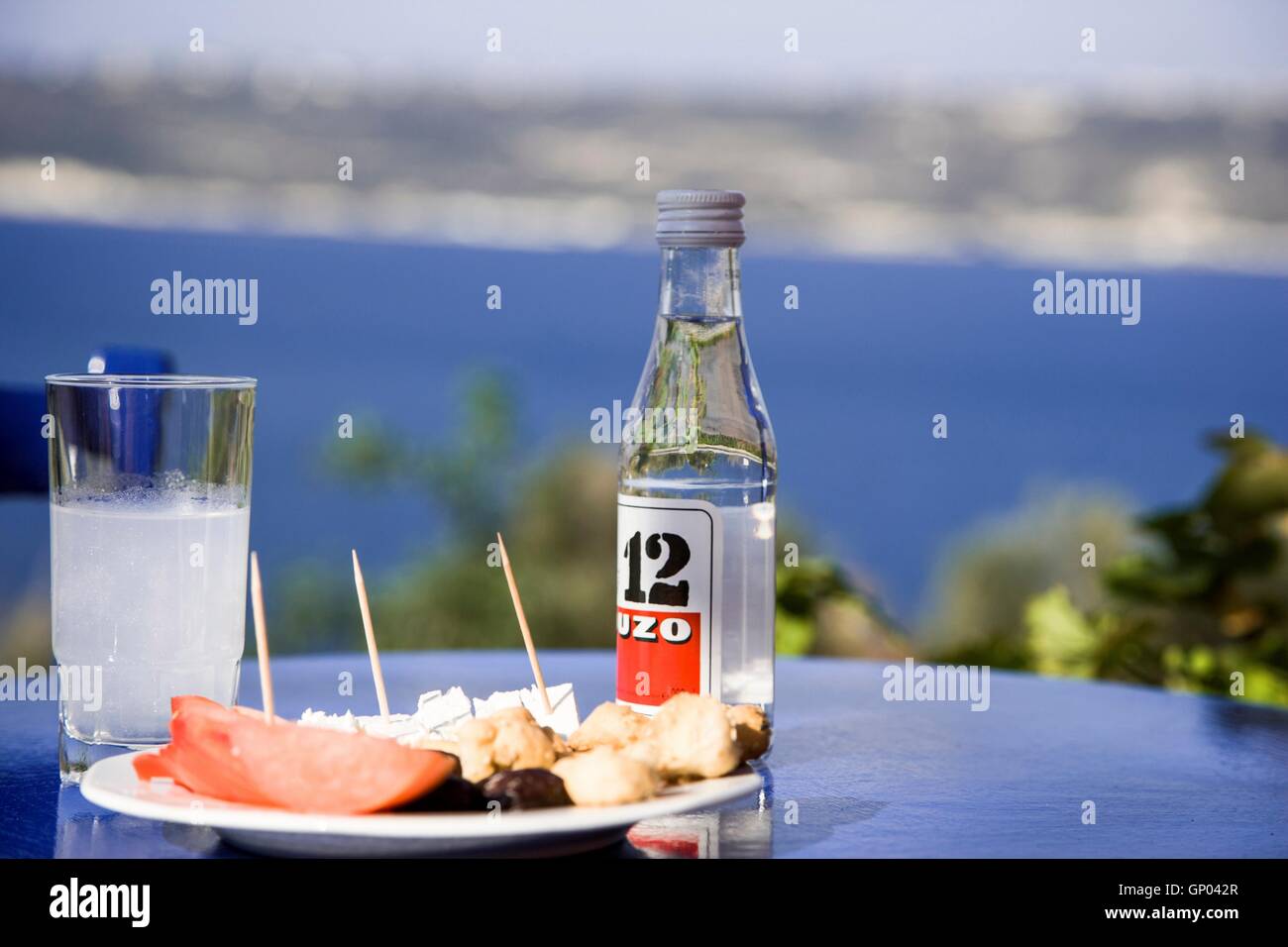 La cucina greca. Un ouzo e Meze Foto Stock