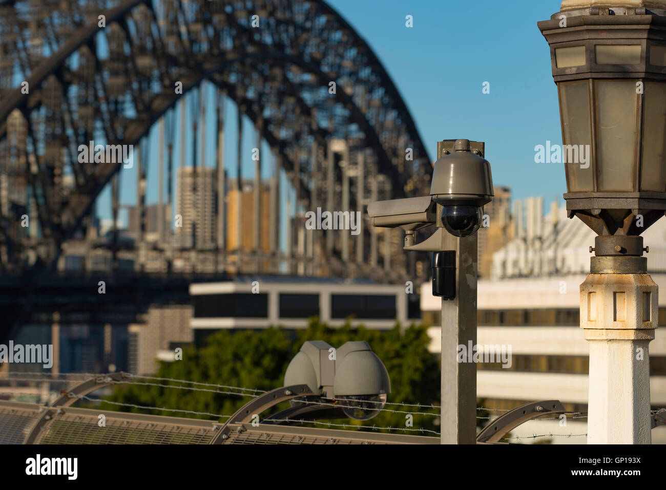 Le telecamere di sicurezza sul punto di ingresso per il Ponte del Porto di Sydney Foto Stock