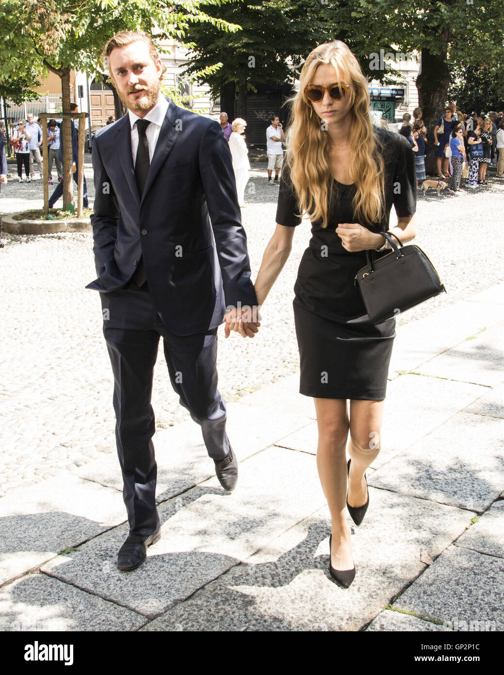 Il funerale della Contessa Marta Marzotto con: Beatrice Borromeo, Pierre Casiraghi Dove: Milano, Italia Quando: 01 Ago 2016 Credit: IPA/WENN.com * * disponibile solo per la pubblicazione in UK, USA, Germania, Austria, Svizzera** Foto Stock