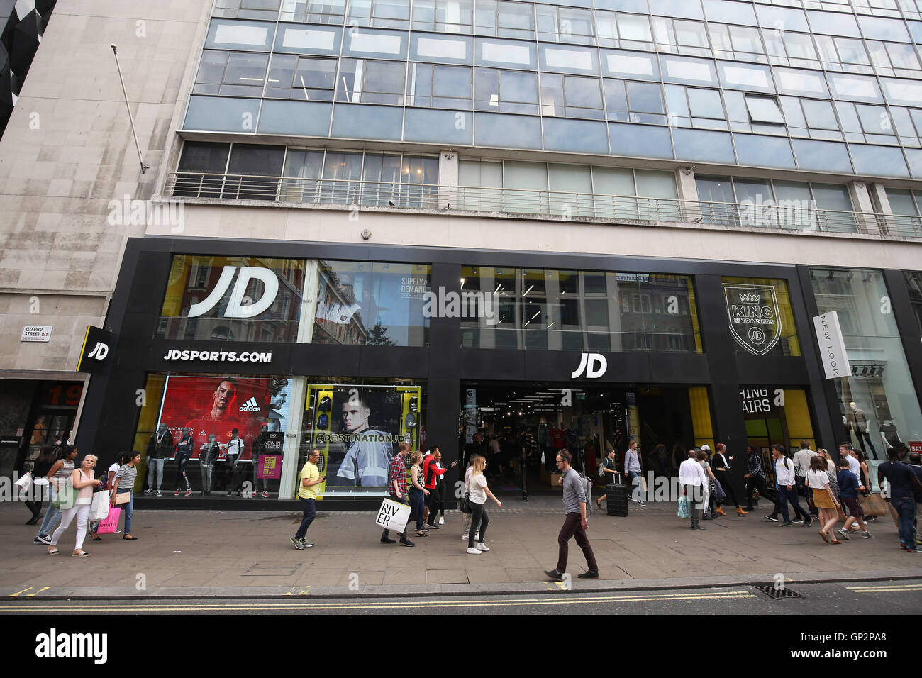 Regno Unito, Londra : JD Sport è raffigurato su Oxford Street nel centro di Londra il 20 agosto 2016. Foto Stock