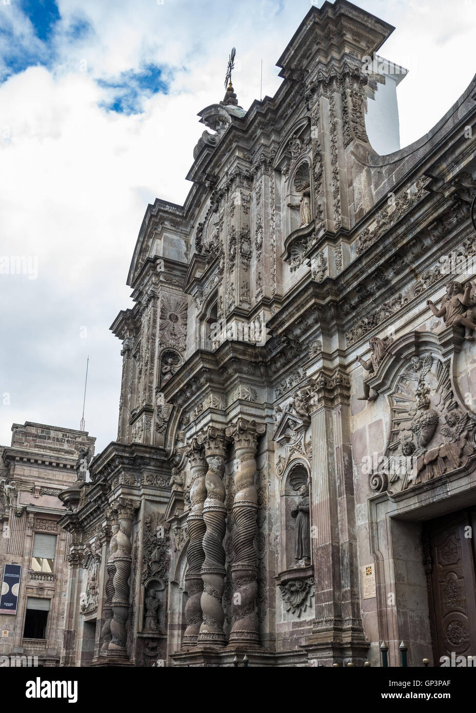 La Compania de Jesus chiesa nella storica città vecchia di Quito, Ecuador. Foto Stock
