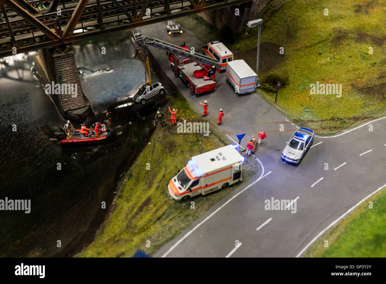 Una visita all'interno del Miniatur Wunderland il modello più grande ferrovia in tutto il mondo Amburgo Germania del Nord Europa Foto Stock
