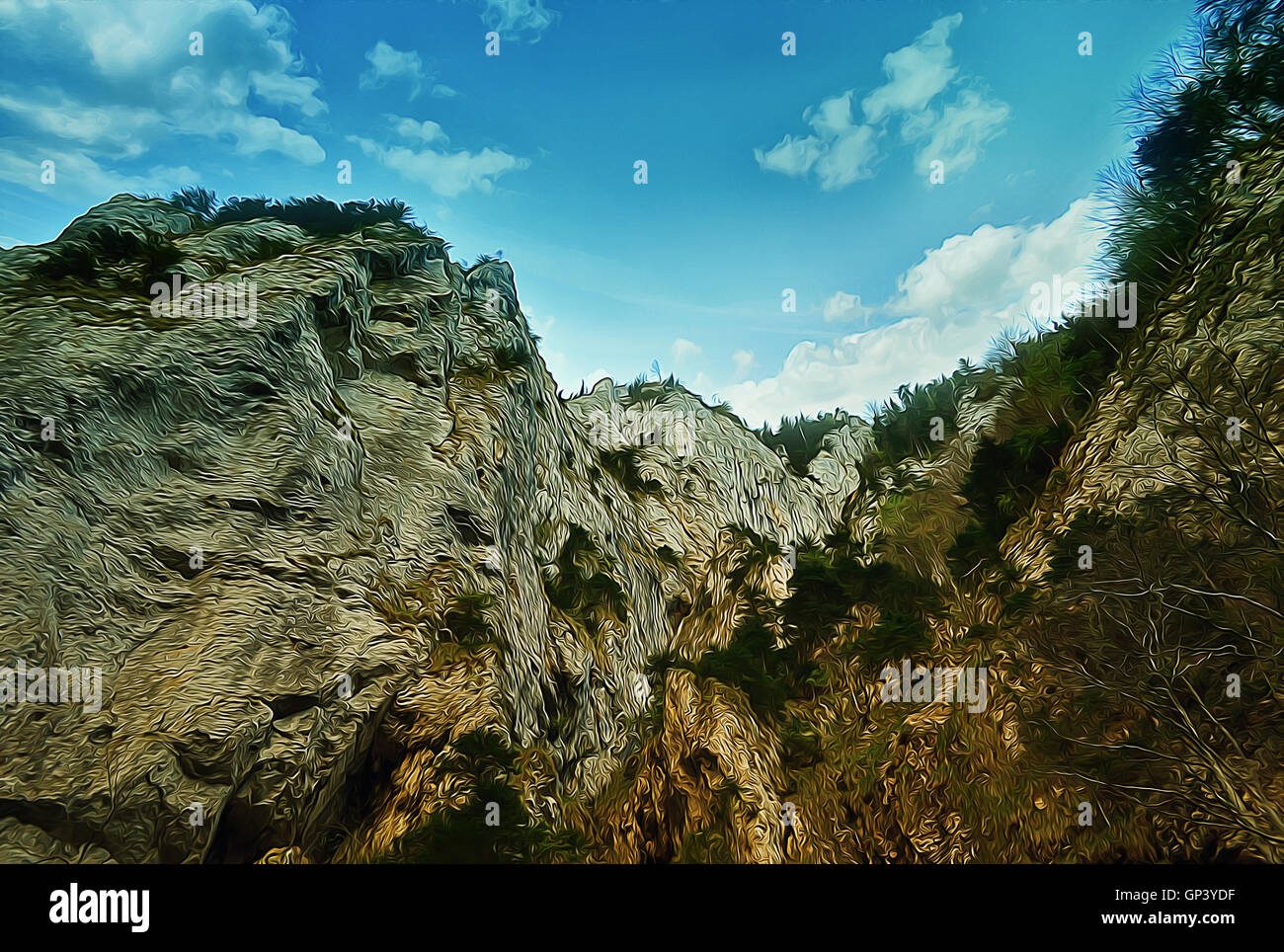 Robusto picco di montagna nelle montagne dei Carpazi sorge nel cielo blu Foto Stock