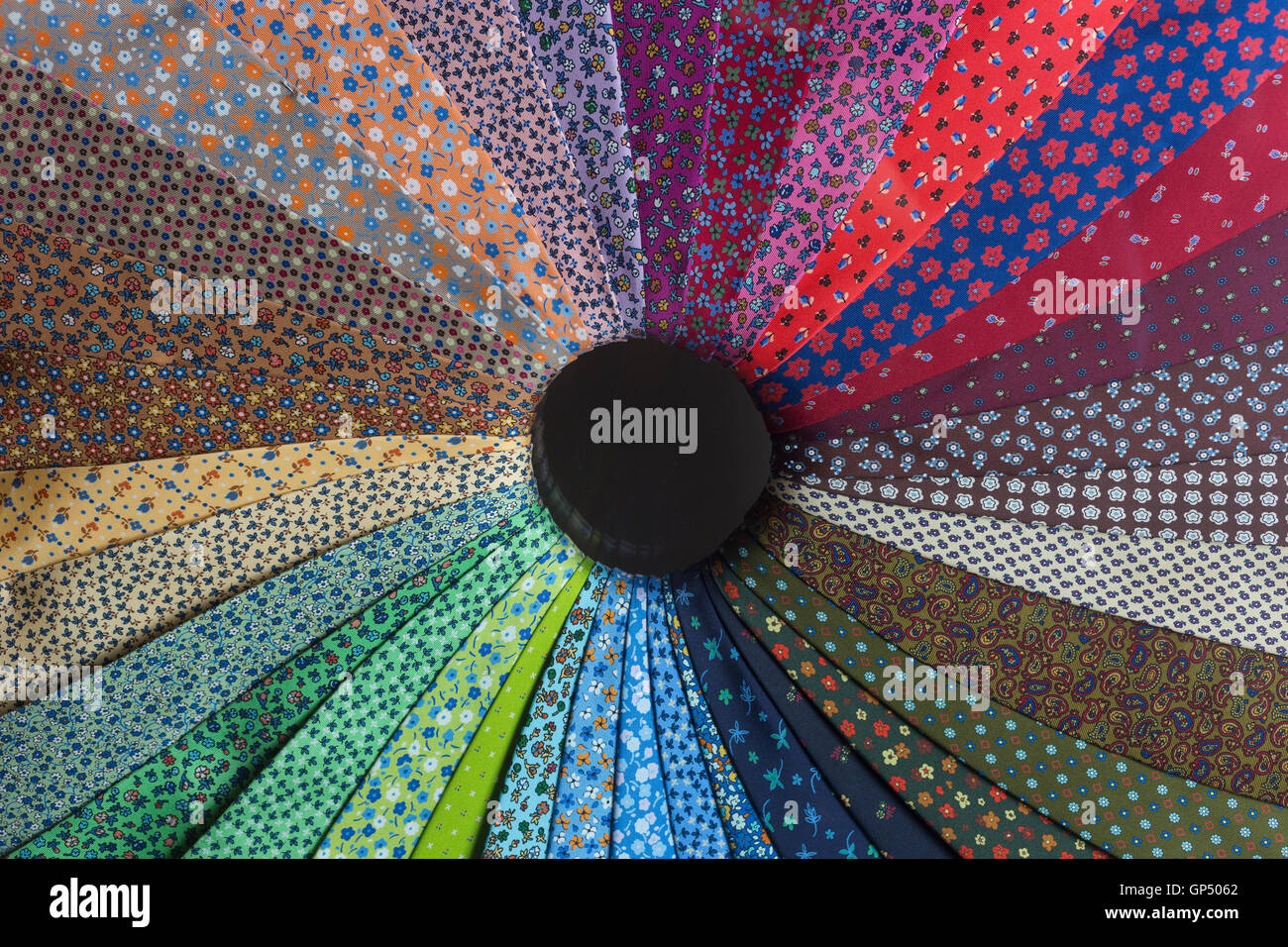 Fantasia di Marinella cravatte come una ruota Foto stock - Alamy