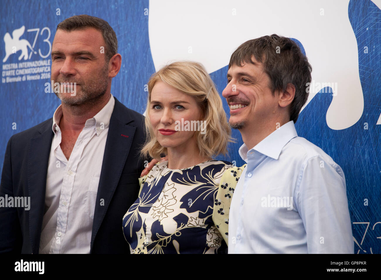 Venezia, Italia. Il 2 settembre, 2016. Liev Schreiber, Naomi Watts e direttore Philippe Falardeau al film di spurgo photocall presso la 73rd Festival del Cinema di Venezia, Sala Grande venerdì 2 settembre 2016, Venezia Lido, Italia. Credito: Doreen Kennedy/Alamy Live News Foto Stock