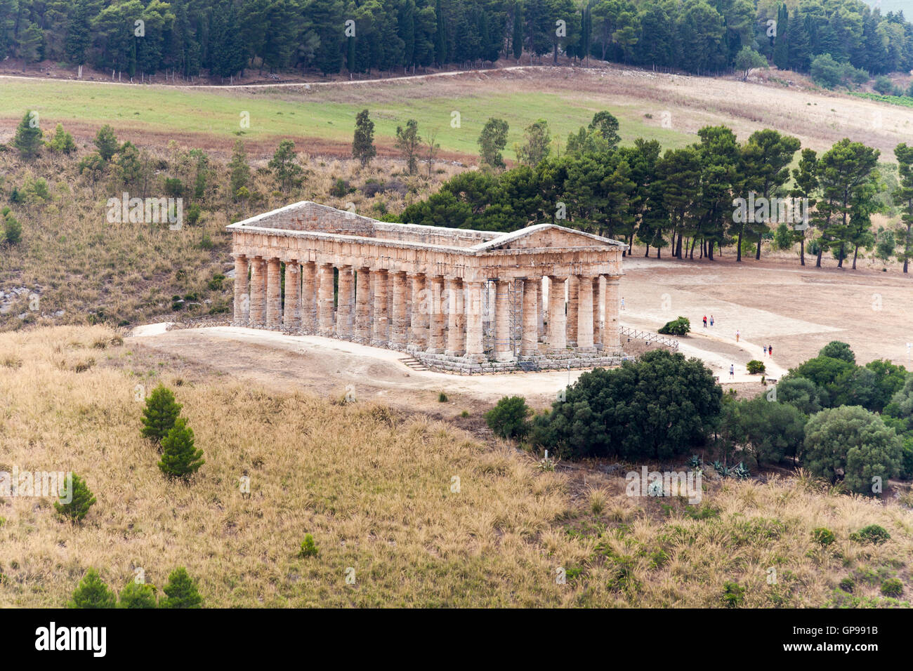 Il Tempio dorico, Segesta sito archeologico, Segesta, in provincia di Trapani, Sicilia, Italia Foto Stock