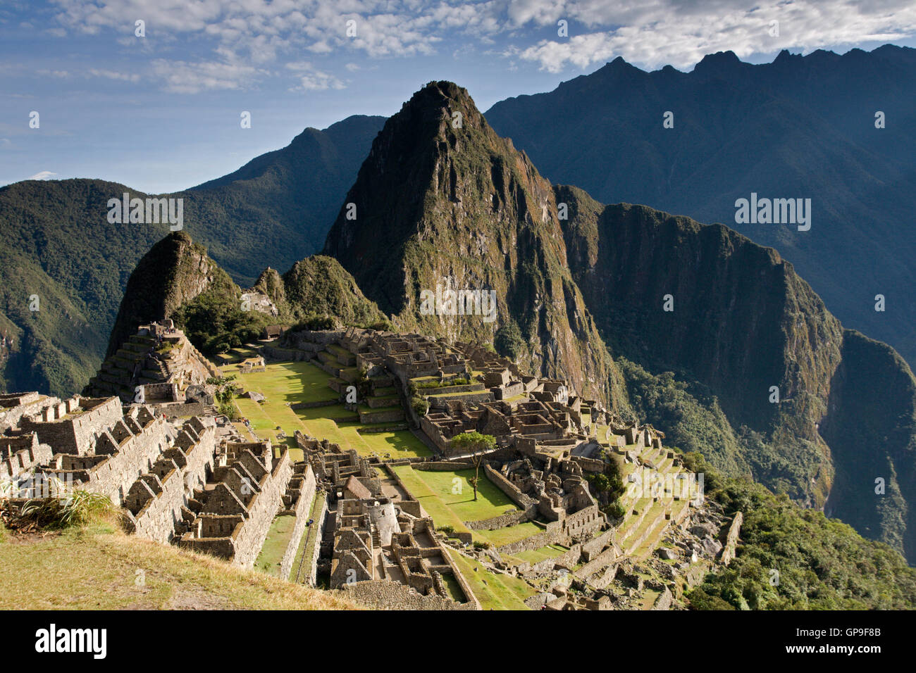 Inca trail ruins trek peru andes immagini e fotografie stock ad alta ...